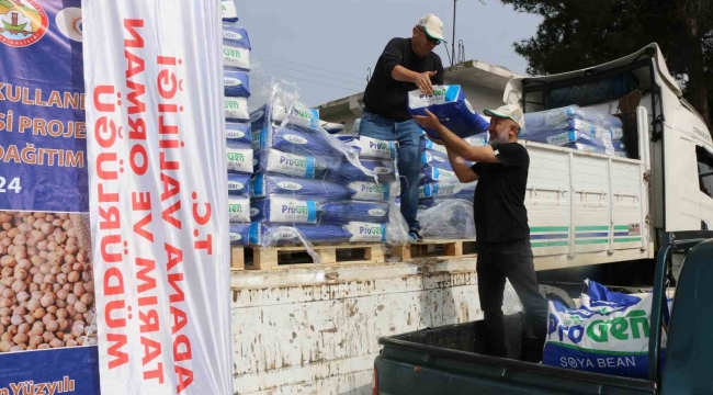 Adana'da 22 ton soya tohumu dağıtıldı