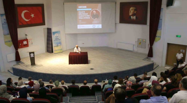 Kütahya'da "Modernliğin Dayatmaları Karşısında Özgün Bir İnsan Tasavvuru İnşa Etmek" konulu konferans