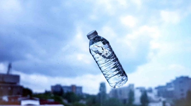İstanbul'da yarım litrelik pet şişe suyun fiyatı 10 lira oldu