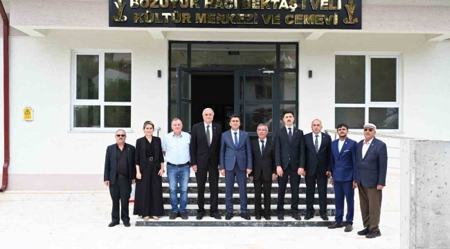 Vali Aygöl Cemevi'nde incelemelerde bulundu